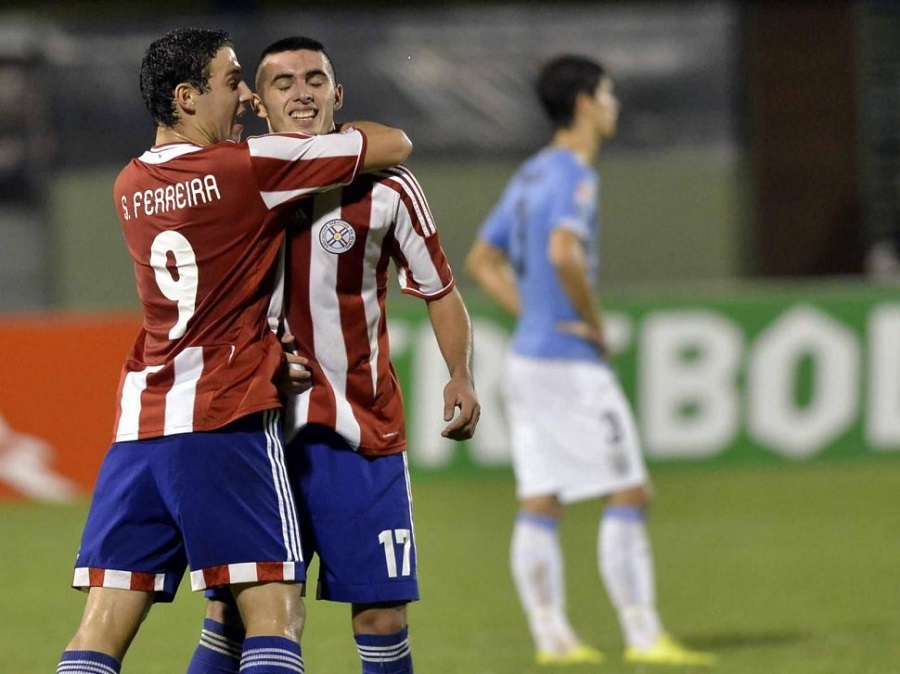 Paredes and Ferreira, who scored the two goals that put Paraguay in the World Cup. (ABC Paraguay)